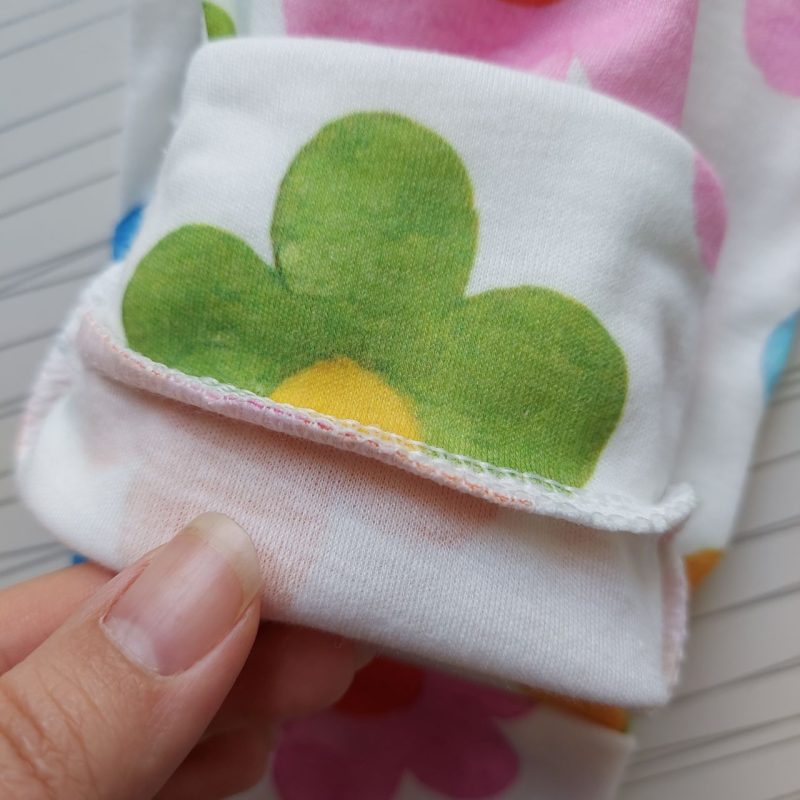 تیشرت شلوار راحتی طرح گل‌های رنگی(۲ تا ۱۴ سال) - Image 4