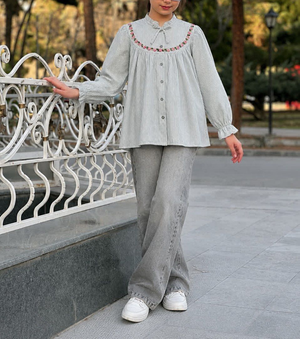 IMG_20260819_162834_948 شومیز آستین بلند دخترانه طرح ترانه ( 10تا 14 سال) - Image 1